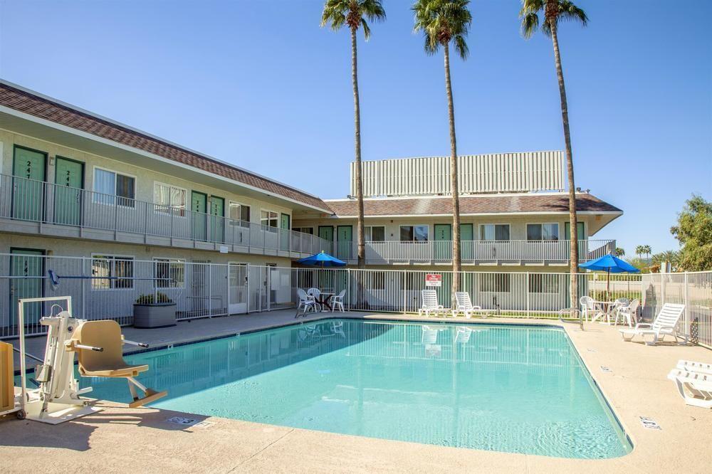 Motel 6 Mesa North Exterior photo