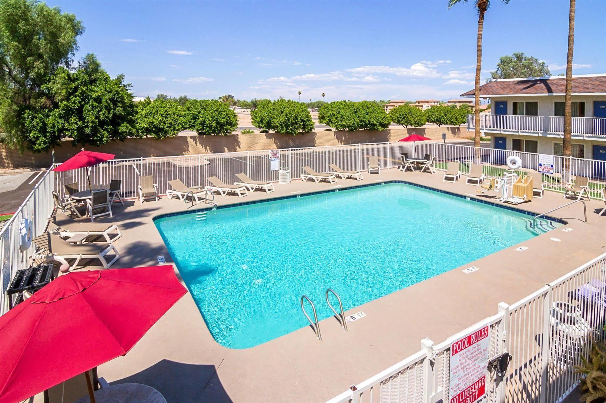 Motel 6 Mesa North Exterior photo